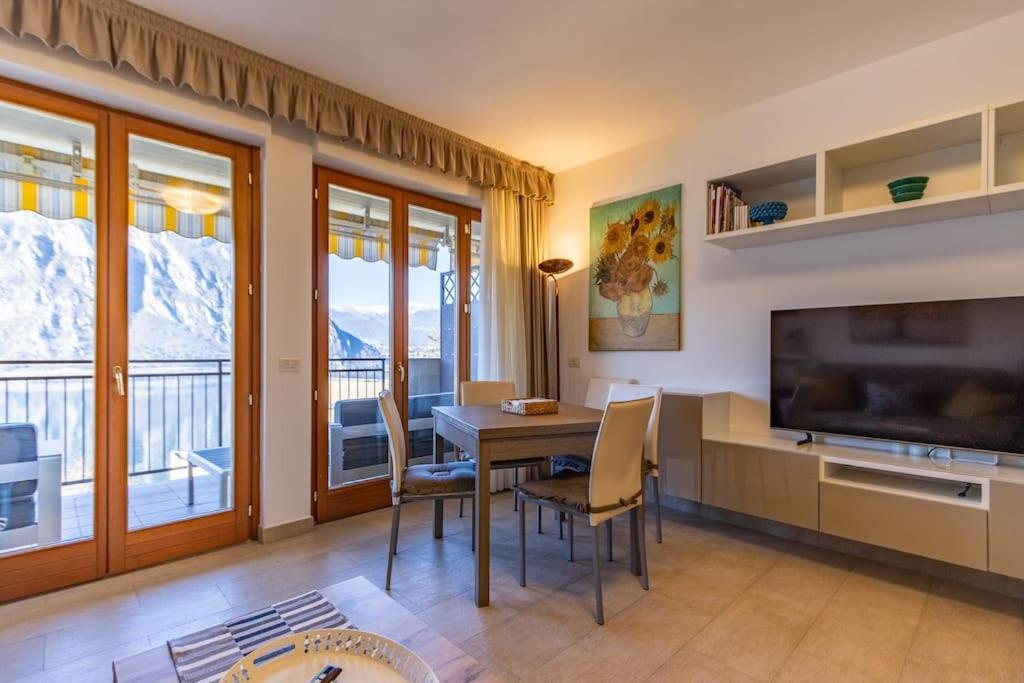 Wraparound Lake Views Bellavista Residence Campione dʼItalia エクステリア 写真